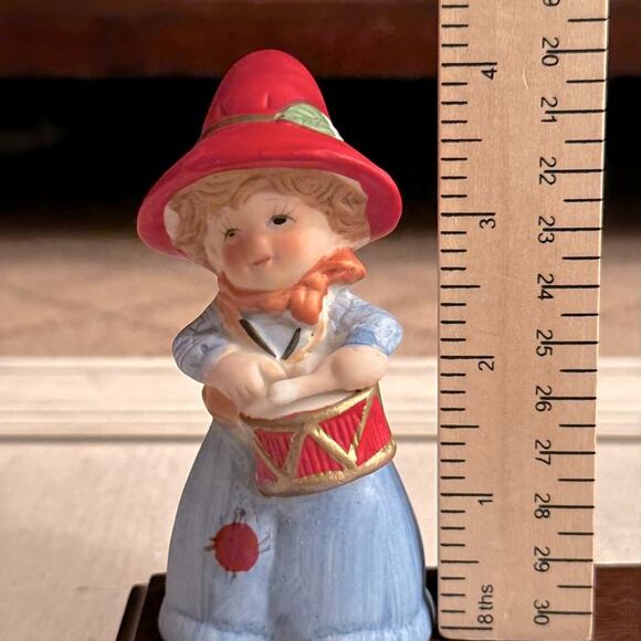 Vintage little drummer boy handpainted porcelain figurine - Picture 6 of 7